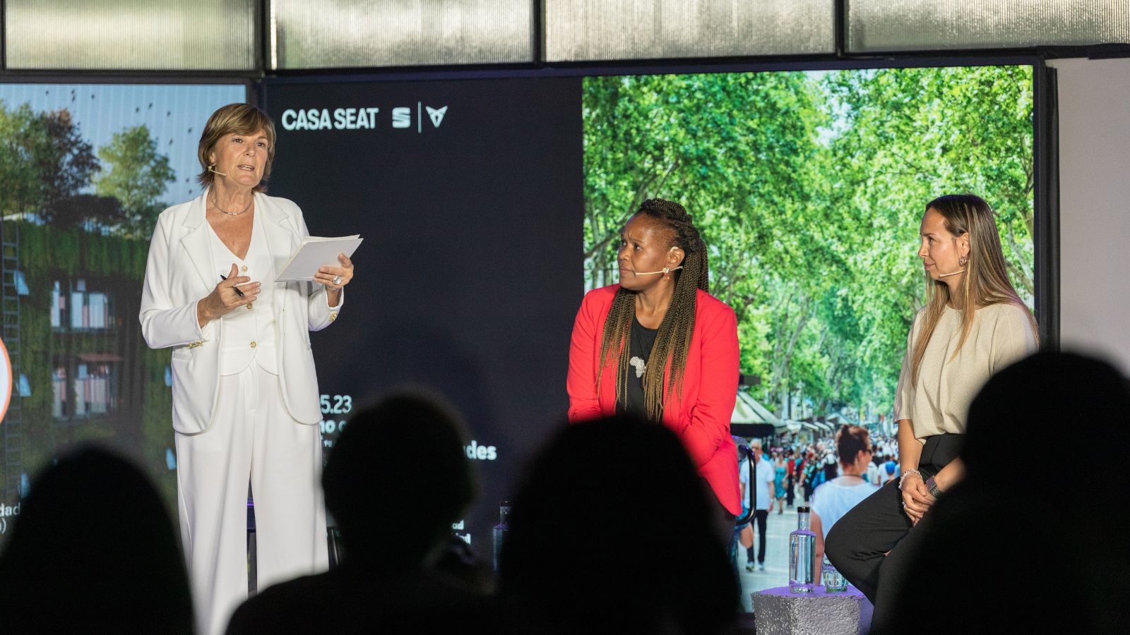 Esther Sardans, Valeria Olivari y Noemí Salas hablando de sostenibilidad