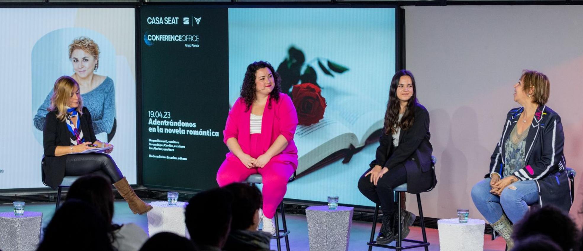 Adentrandonos en la novela romantica Conference Office x Casa Seat