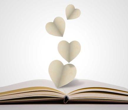 libro y corazones