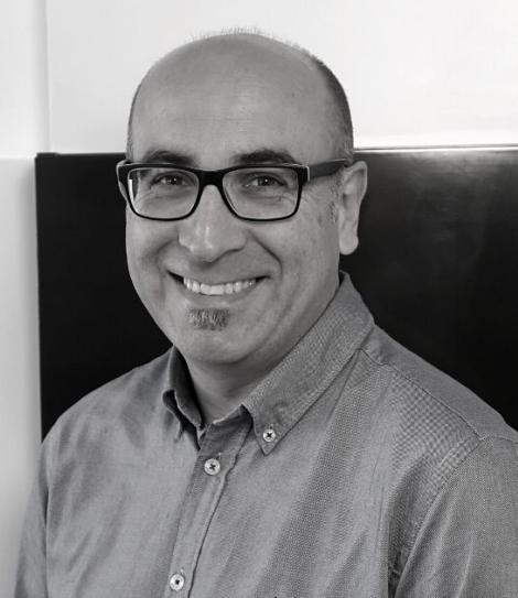 Contratar a Albert Valero