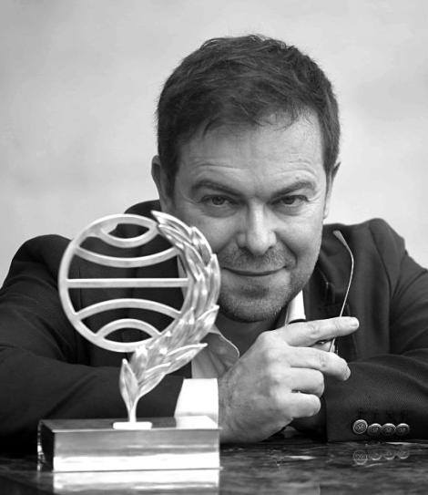 Javier_Sierra_Conference_Office