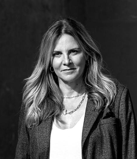 Contratar a Núria Soler