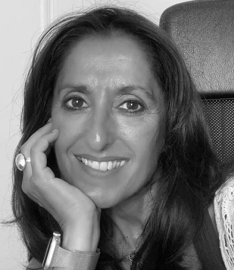 Contrata a Mayte García Caneiro