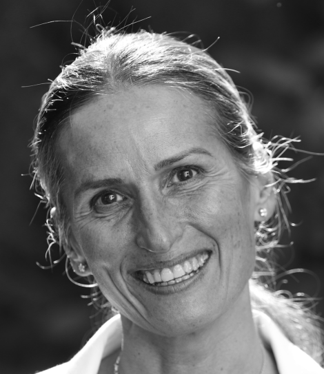 Contactar a María José Sánchez Yago