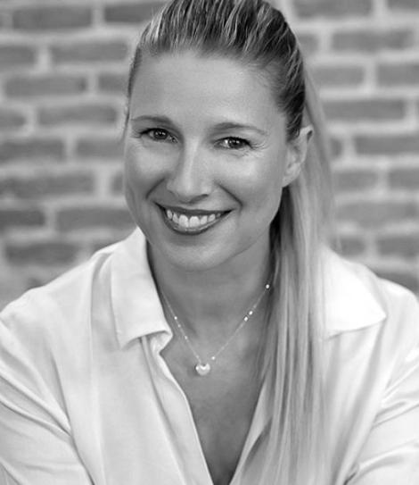 Anne_Igartiburu_Conference_Office