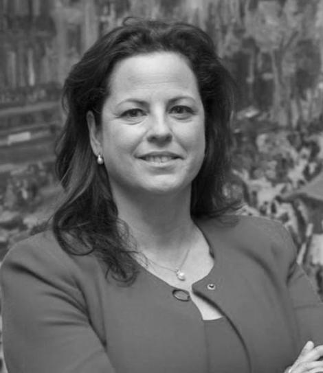 Contrata a Natalia Olson-Urtecho