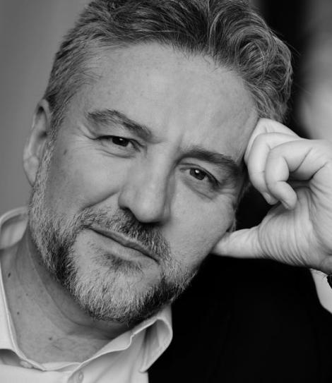 alex_rovira_conference_office